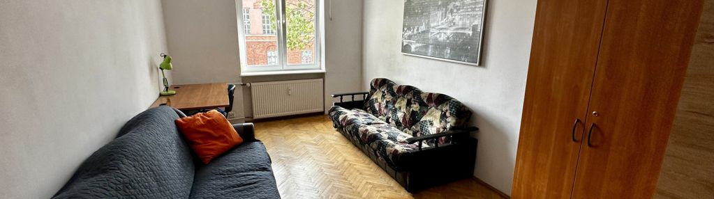 Dwa niezależne pokoje, oddzielna kuchnia, centrum