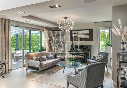 Elegancki dom z oranżerią w zaciszu gdyni