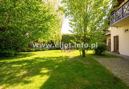 Podlesie, wolnostojący 7pok garaż dwustanowiskowy