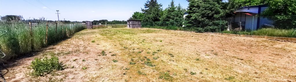 Działka rekreacyjna nad jeziorskiem, brzeg