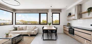 Dwupoziomowy apartament z ogrodem w mechelinkach