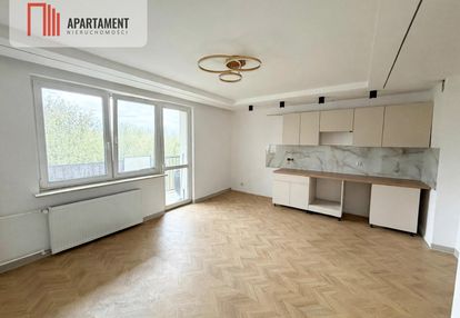 Mieszkanie po remoncie generalnym, z balkonem