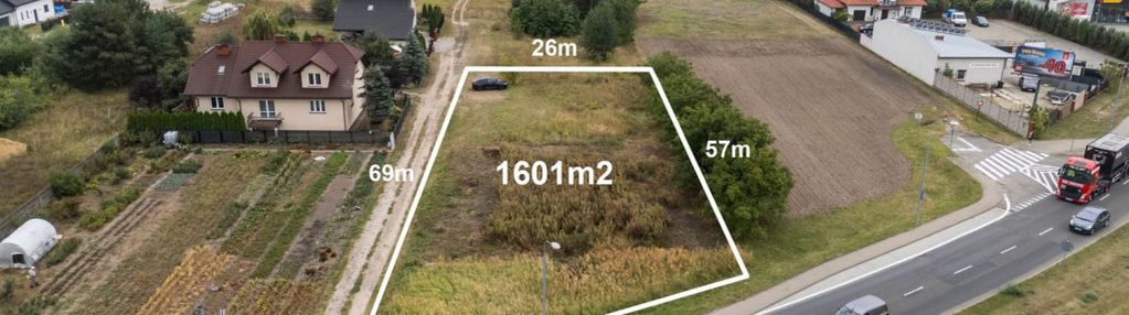 Działka pod zabudowę jednorodzinną lub usługi