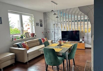 Dwupoziomowe mieszkanie na rembertowie