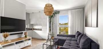 Mieszkanie w nowoczesnym wieżowcu z widokiem