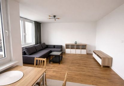 2 pokoje przy metro trocka balkon