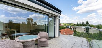 Apartament z dużym balkonem na woli justowskiej!
