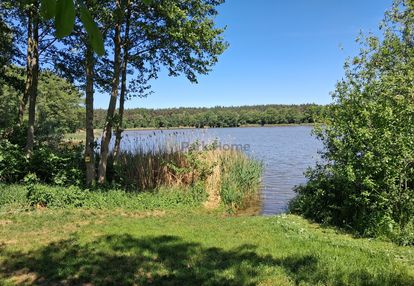 Atrakcyjna działka nad jeziorem – 2241 m²
