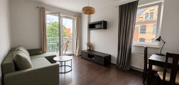 Nowoczesna kawalerka z balkonem | platinum