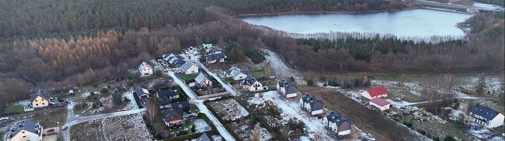Płaska, uzbrojona działka blisko jeziora! tuchom!
