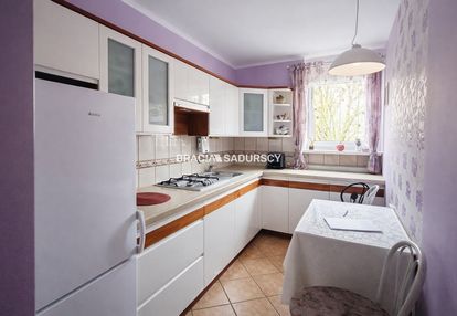 Garaż, 3 pokoje i osobna kuchnia. wrocławska