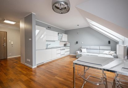 Mieszkanie 58 m2, duży taras, garderoba