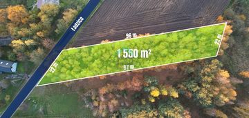 Działka w otoczeniu zieleni