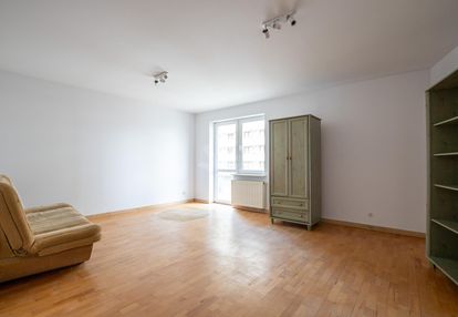 Przestronne mieszkanie, 3 niezależne pokoje. 71m2.