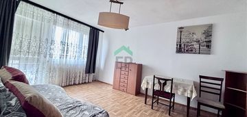 Mieszkanie dwupokojowe do własnej aranżacji.