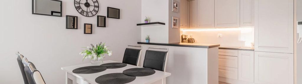 Apartament 2 pok. z miejscem postojowym, na ii piętrze.