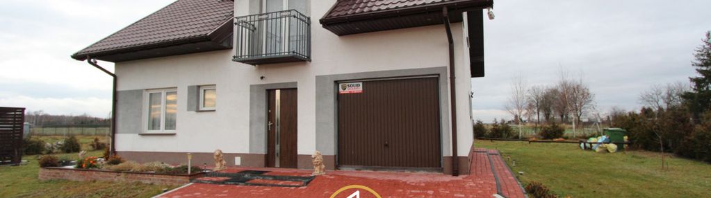 Wolnostojący ciekawy projekt 2017r garaż