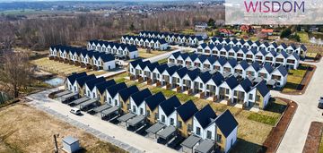 Dom w standardzie dewelop. (parter+piętro) ogródek