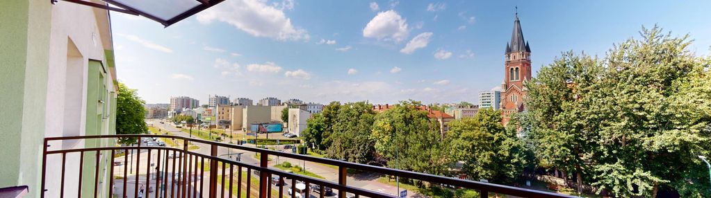 Po generalnym remoncie/ centrum/balkon