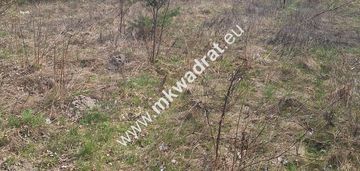 Ładna działka wśród nowej zabudowy