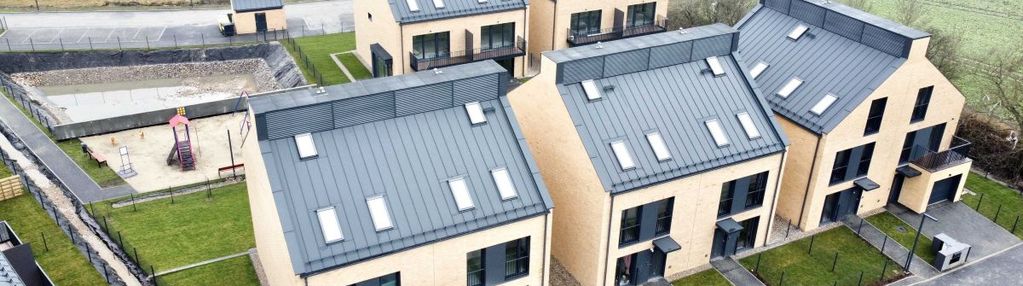 Kameralne gotowe osiedle, dwupoziomowe mieszkanie.