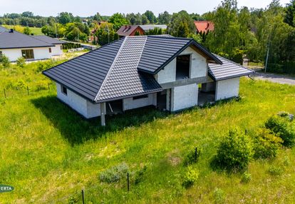 Nowoczesny dom, otwarta przestrzeń do aranżacji