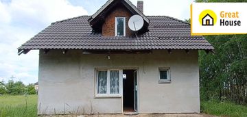 Dom z prywatnym lasem w cichej i spokojnej