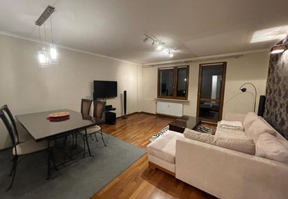 *czechów obok um* piękne, duże, 4 pokoje*