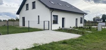 Bliźniak w pięknej okolicy - zobacz już dziś!