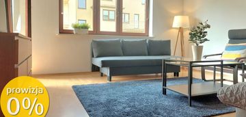 Apartamentowiec, morze, m post w hali,  przymorze