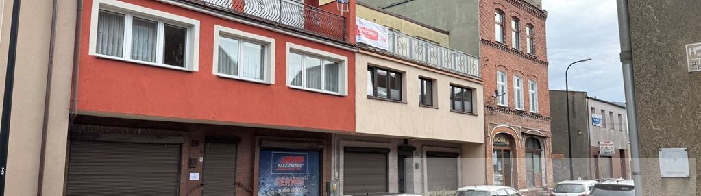 Dom z lokalem usługowo-handlowym  w centrum