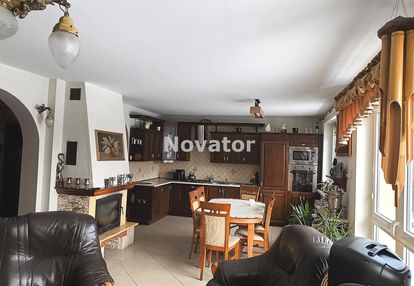 Dom wolnostojący do zamieszkania na działce 926m2.