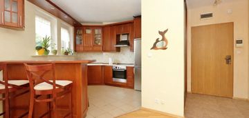 Stara miłosna 2 pokoje, ogródek, garaż garderoba