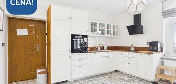 Hit piętro domu na bielawach, ogród, garaż, balkon