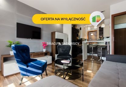 Dobry standard, taras, widok na zielen