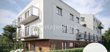 Duży balkon - dwupokojowe klecina