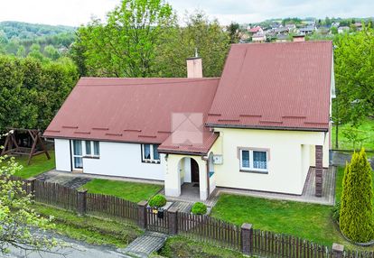 Dom z dużą działką w spokojnej okolicy – jodłówka