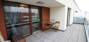 Salon z aneksem i sypialnia, taras, klimatyzacja