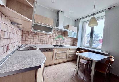 Sprzedam duże mieszkanie do wprowadzenia.