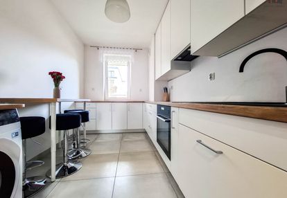 3 pokoje ,wyjątkowy taras 23 m² i garaż, turka