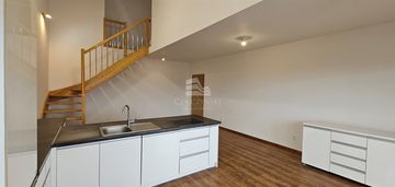 Nowy budynek, 5 pokoi, 122 m2, ii poziomy, balkon