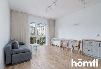 Komfortowa kawalerka w centrum łodzi – winda