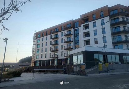 2 pokoje z dużym narożnym balkonem. stan developer