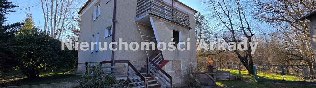 Dom w dzielnicy zdrój
