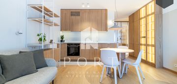 Mieszkanie w centrum miasta z dużym tarasem!