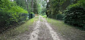 Leśna działka z prawem zabudowy