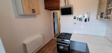 Kawalerka po remoncie, wołyńska , 2 piętro, zapras