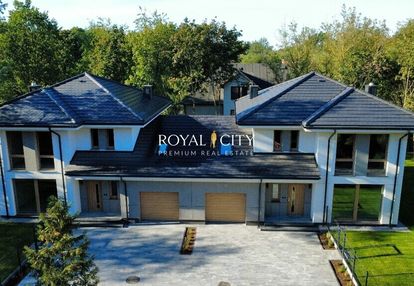 Dom w józefowie nad świdrem.