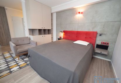 Studio ul. wieniawskiego, pilotów, p. czerwony!