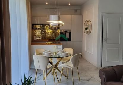 Apartament z ogródkiem.